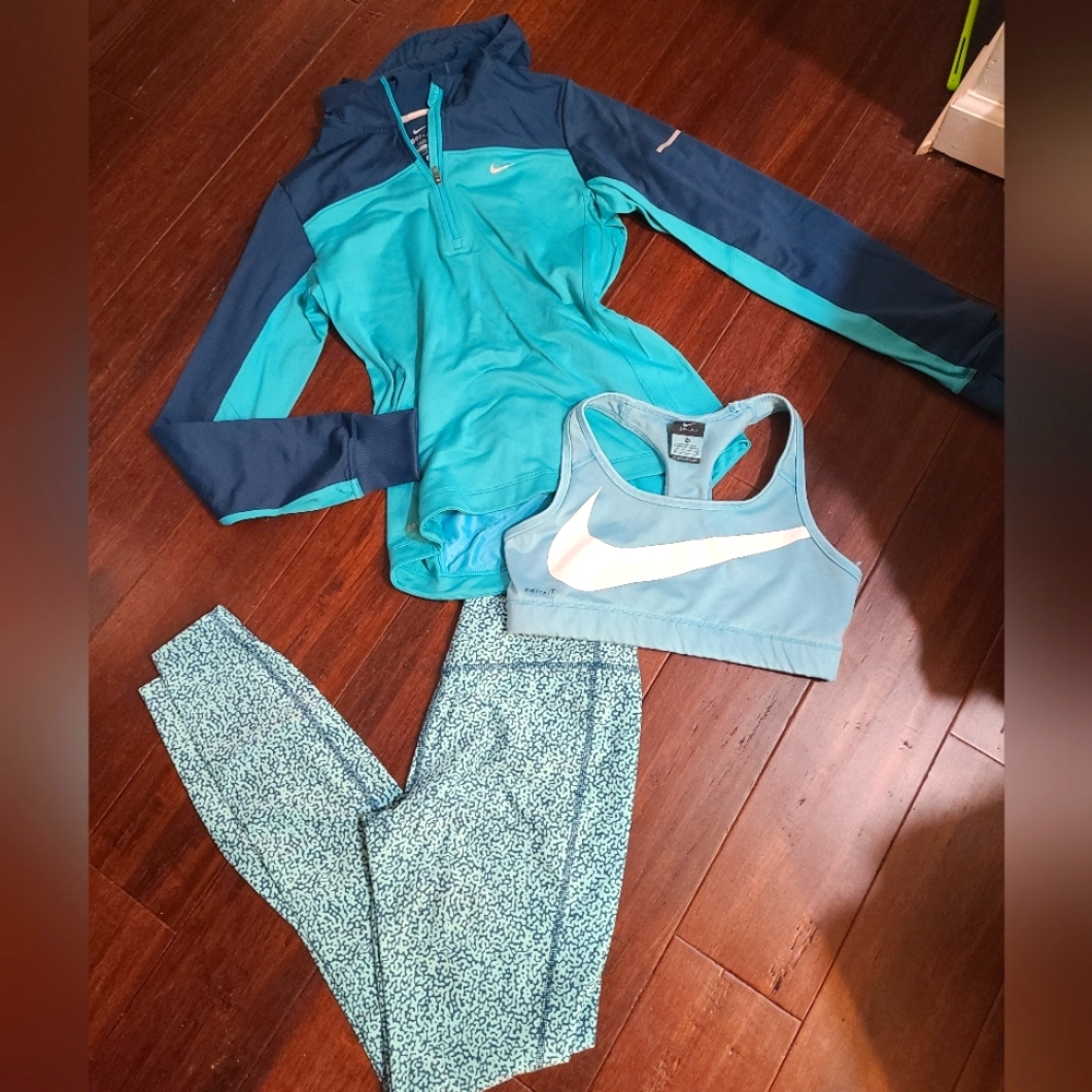Nike Women's Bundle